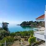 Endless Blue Wave Villa *