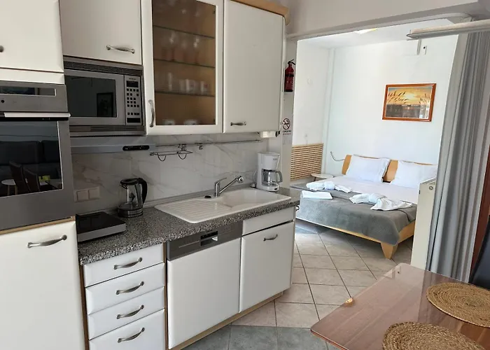 Endless Blue Wave Villa PalaiónTsiflíkion