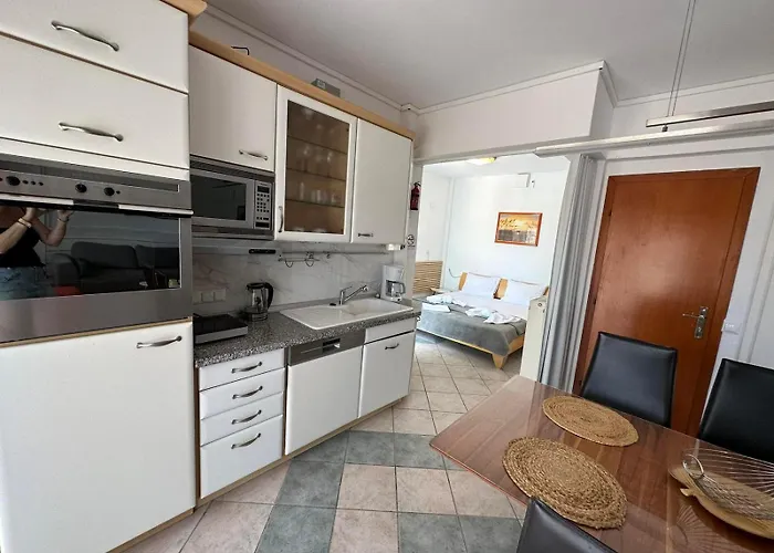 Endless Blue Wave * PalaiónTsiflíkion